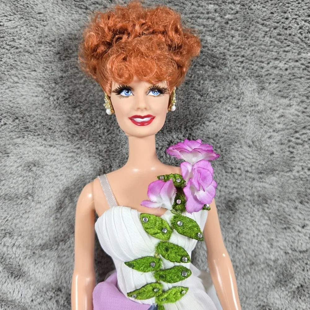 Vintage I Love Lucy Barbie Lucy and Ethel Buy Same Dress Mattel 2006